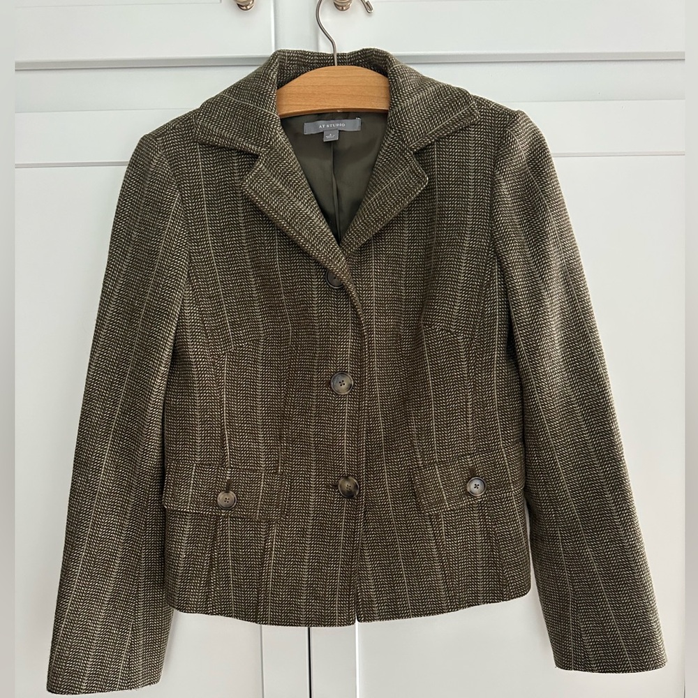 Ann Taylor Modern Slight Crop length Wool Blazer, Tweed Olive Herringbone